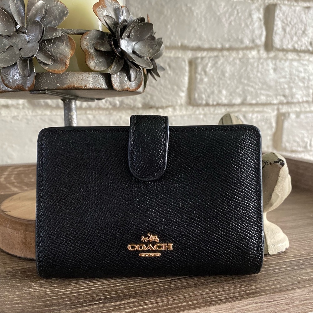 NWOT Coach black wallet